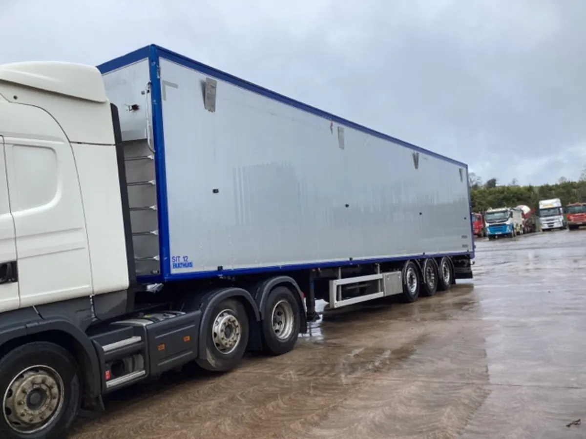 2016 Bulthuis Tri Axle Walking Floor Trailer - Image 2