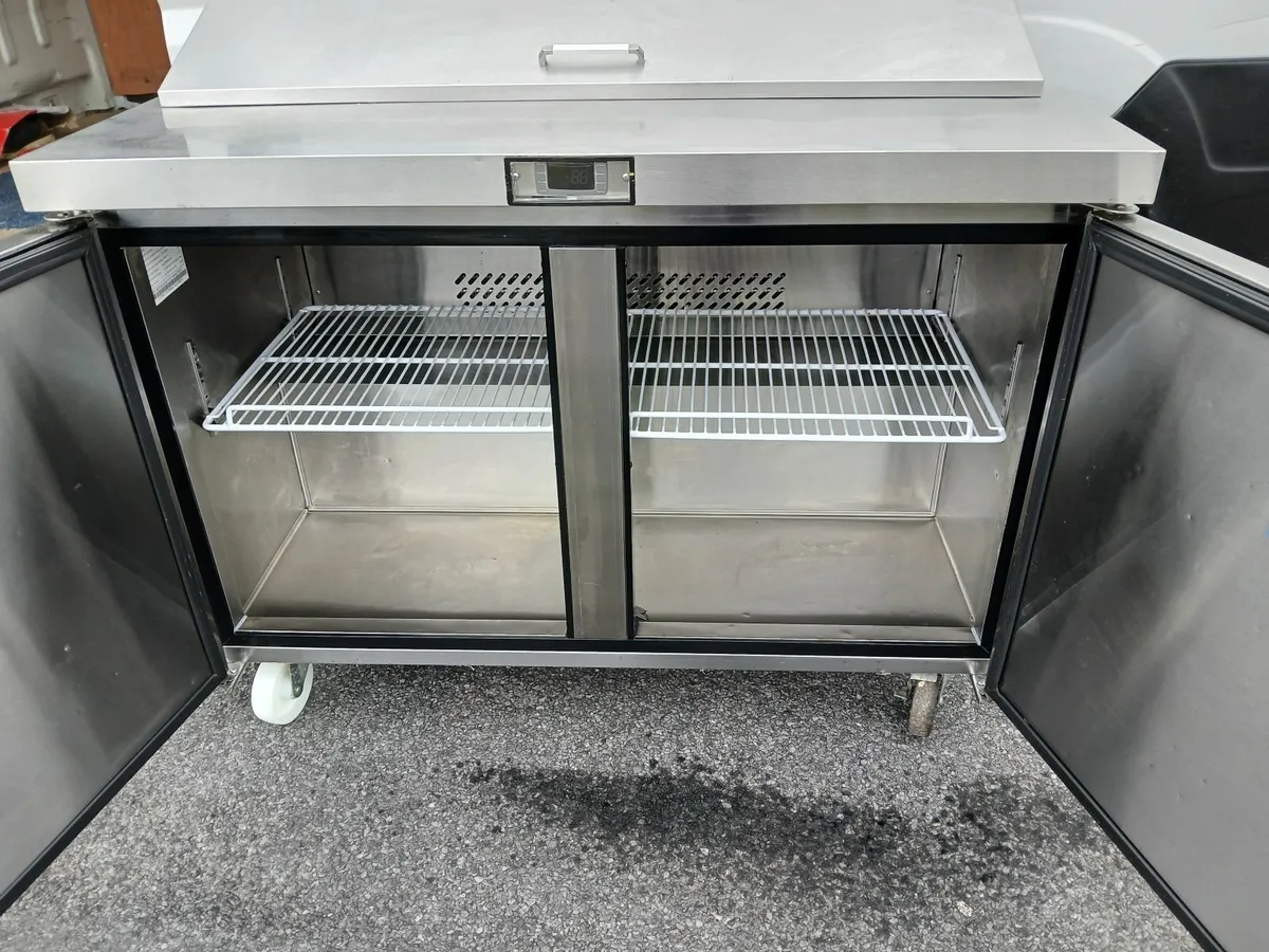 Staneless steel cabbinet/prep fridge chilled - Image 3