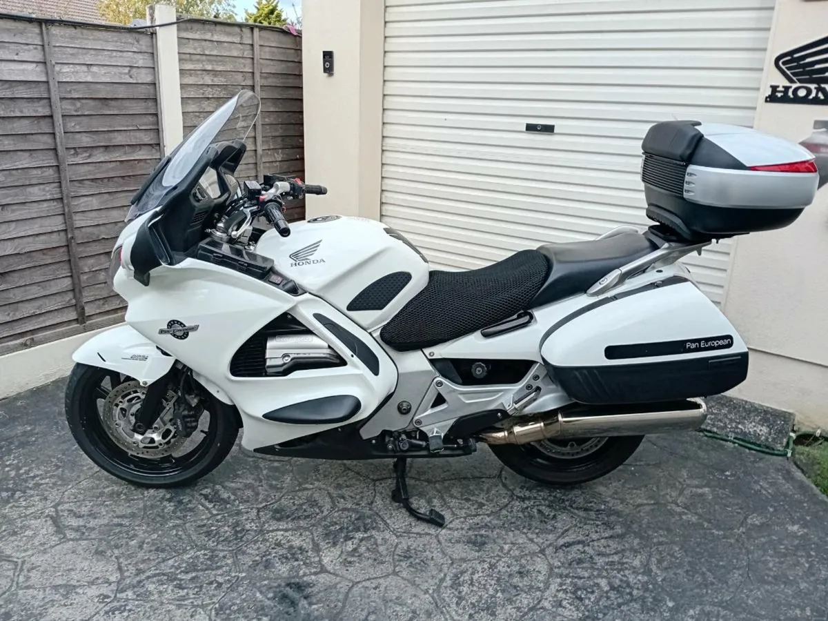 Honda pan european st1300 - Image 2