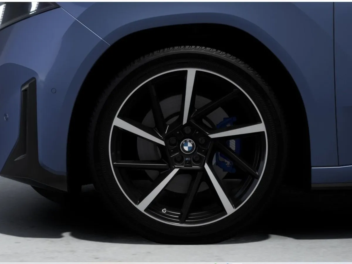 BMW iX3 50 Xdrive M Sport - Image 3