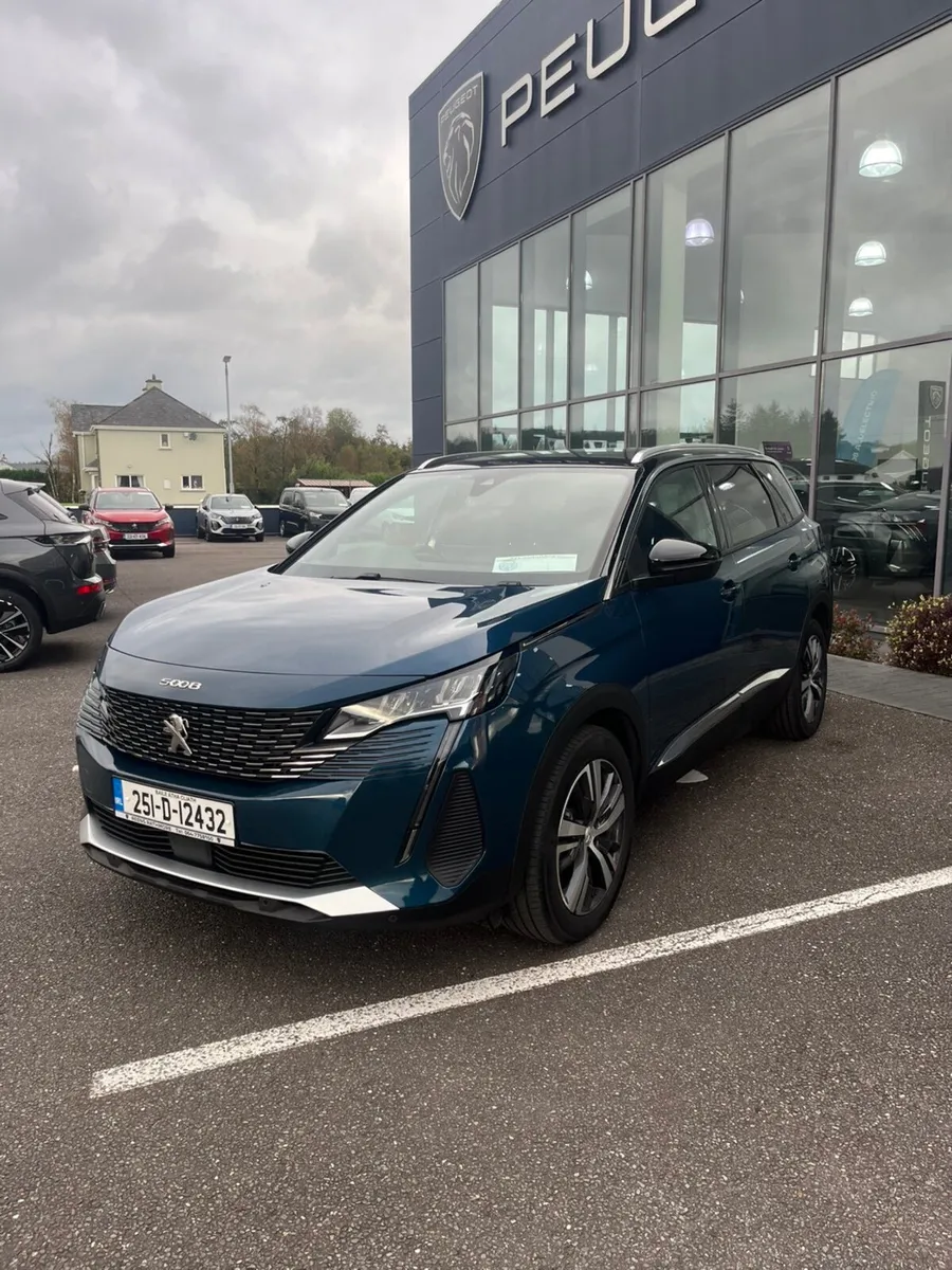 Peugeot 5008 2025 - Image 2