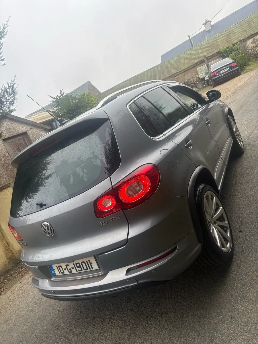 Volkswagen Tiguan R LINE - Image 4