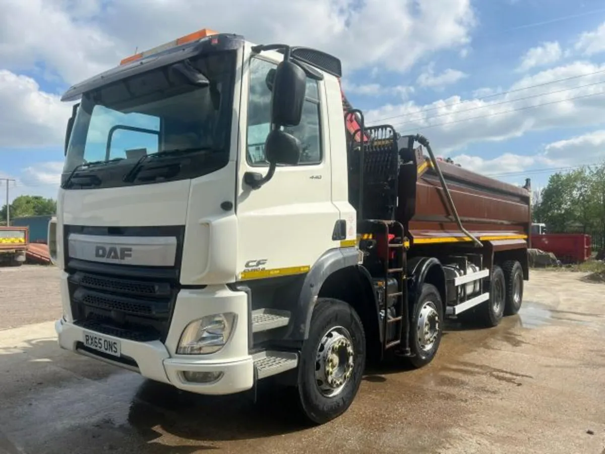 2015 DAF CF400 8x4 Steel Tipper Grab - Image 4