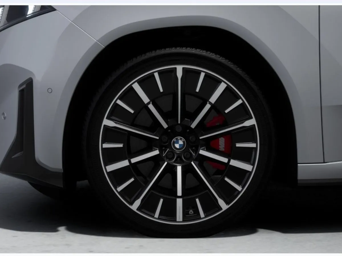 BMW iX3 50 Xdrive M Sport Pro - Image 3