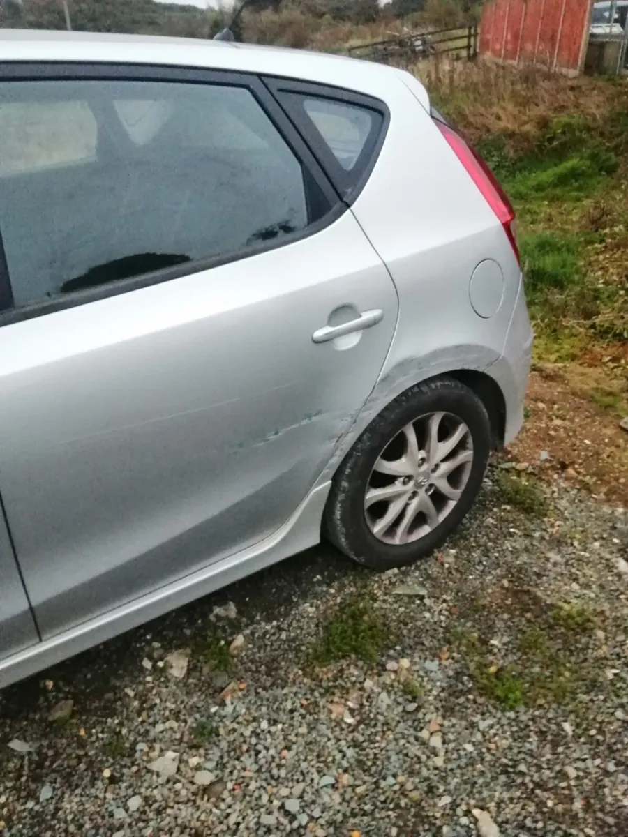 2012 Hyundai I 30 - Image 3