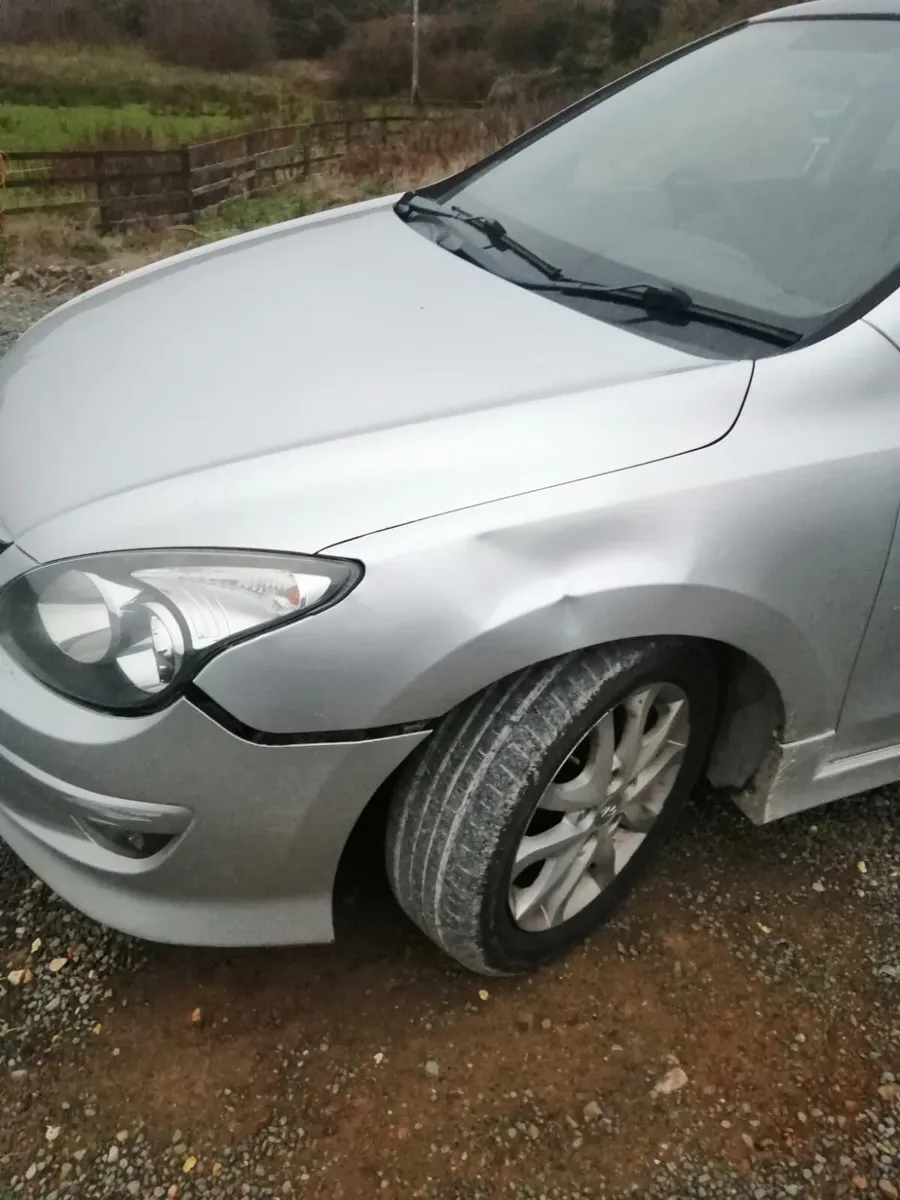 2012 Hyundai I 30 - Image 4