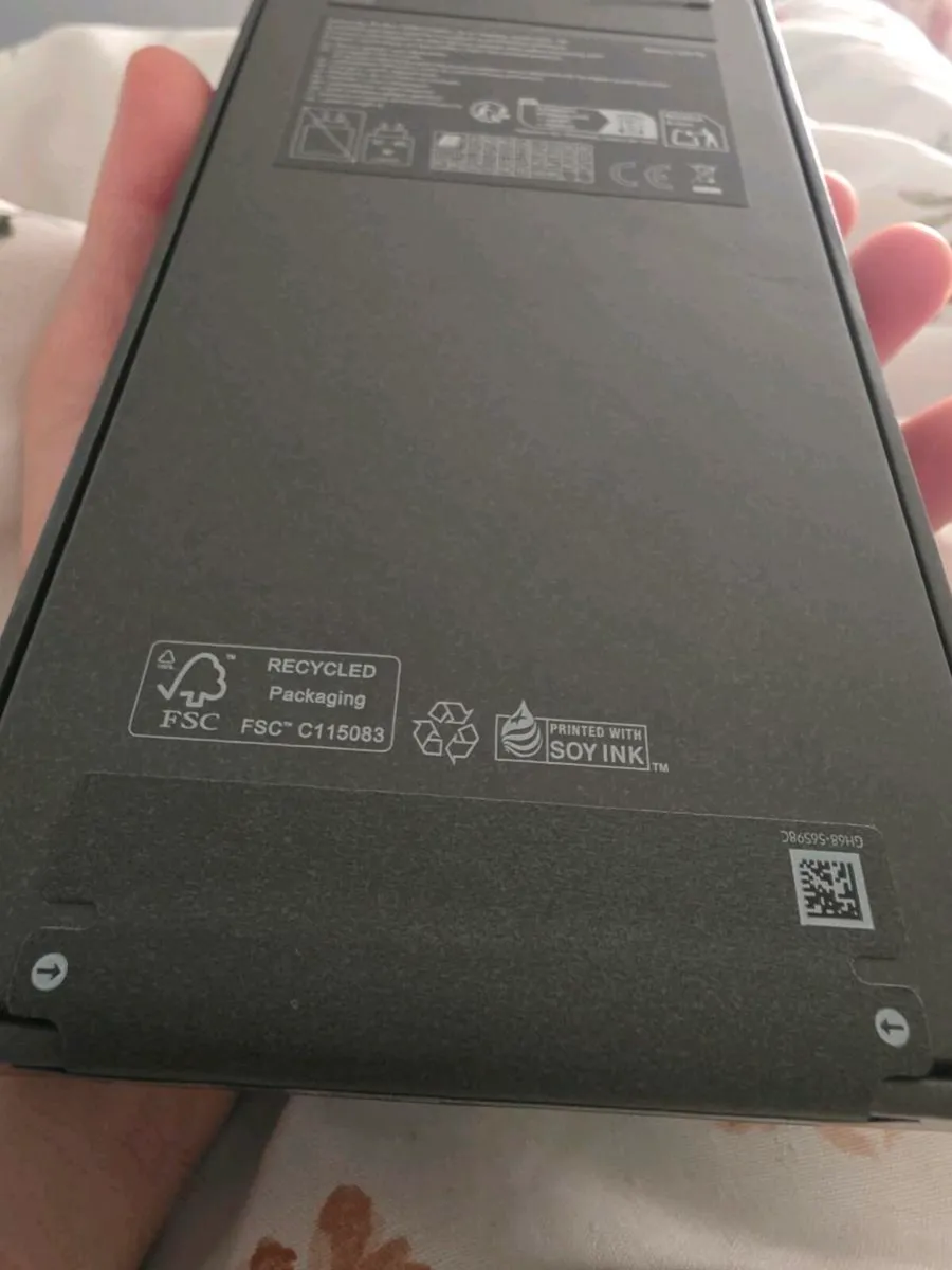 Samsung galaxy s25 FE - Image 2