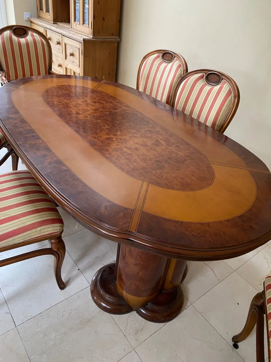 Kitchen table with 6 chairs - Image 1
