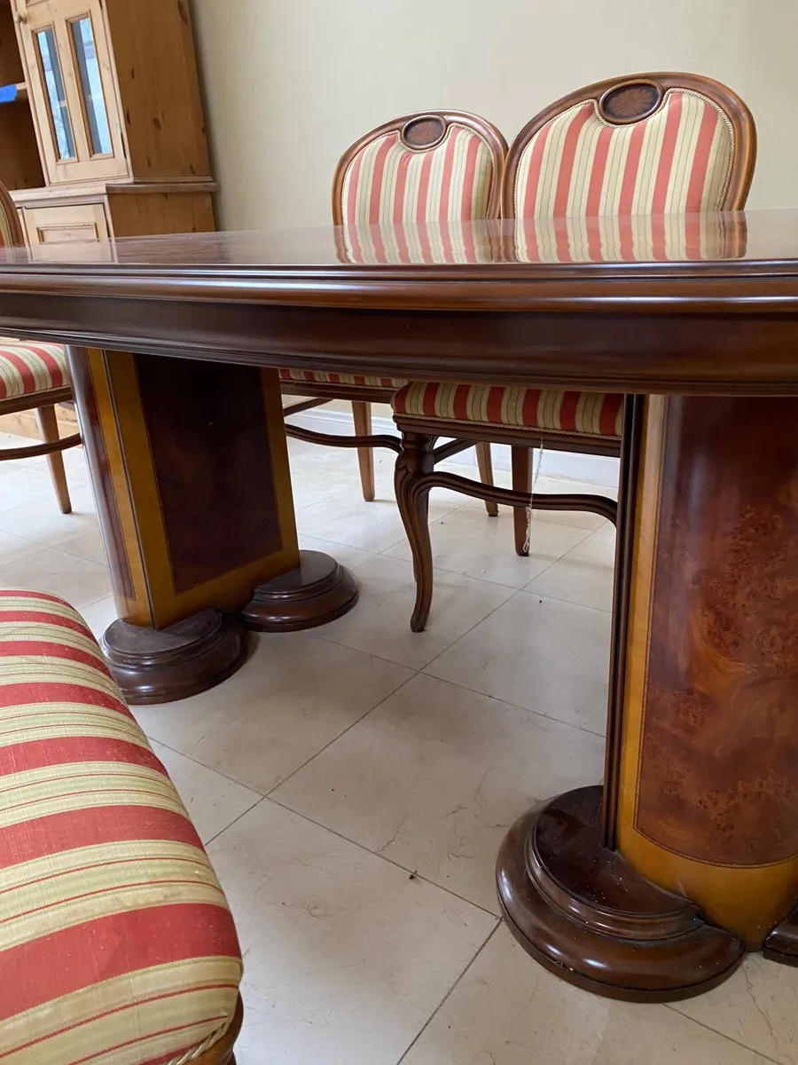 Kitchen table with 6 chairs - Image 2