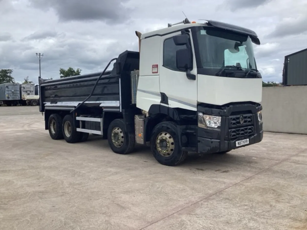 2017 (17) Renault C430 8x4 Steel Tipper - Image 1