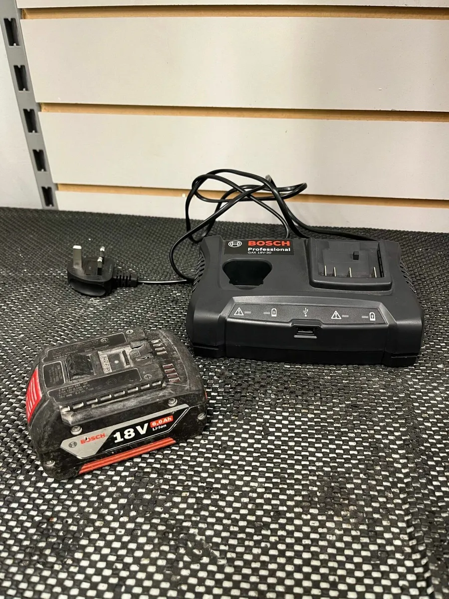 Bosch Cordless Impact Drill - Image 3