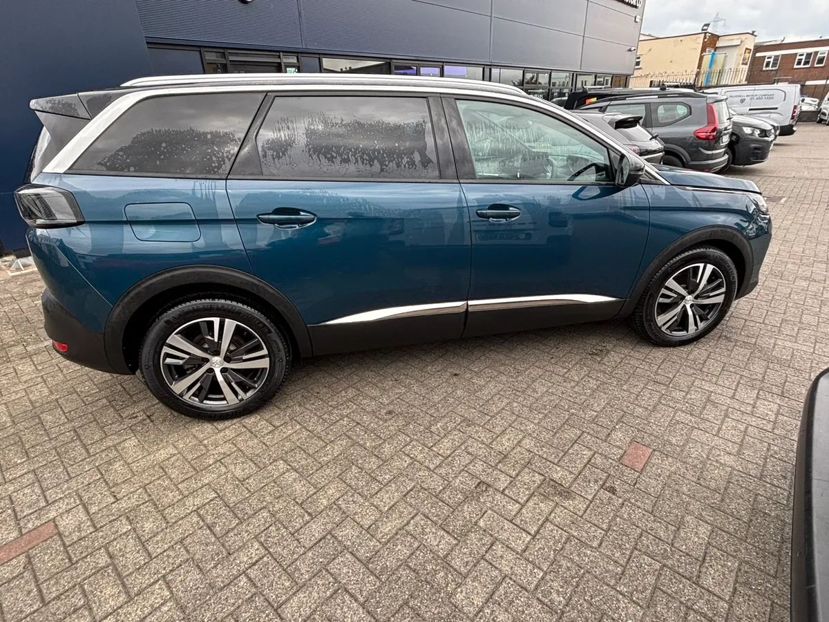 2025 Peugeot 5008 Allure 1.5 diesel - Image 2