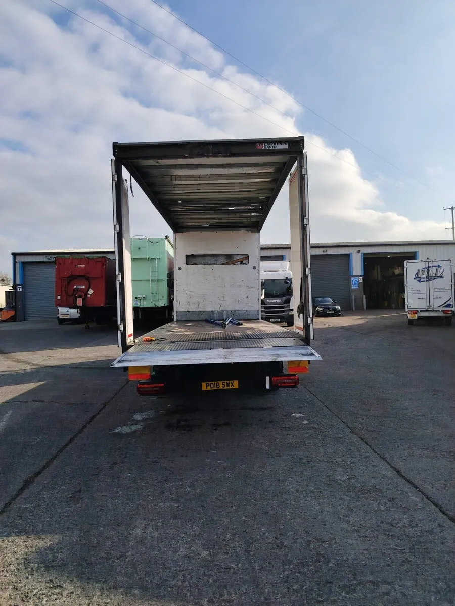 2018 DAF  LF  12 Ton 210 Engine Manual - Image 4