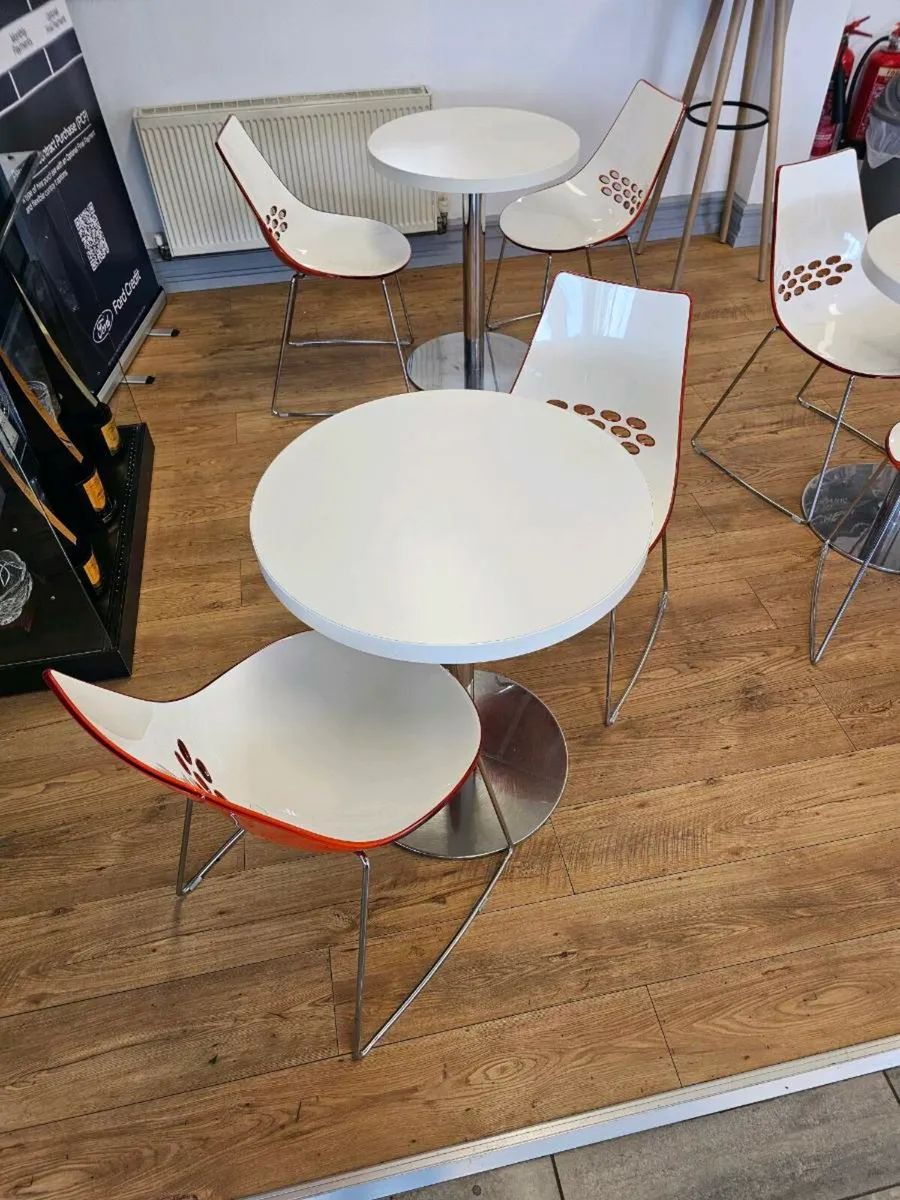 Tables and chairs - Image 3