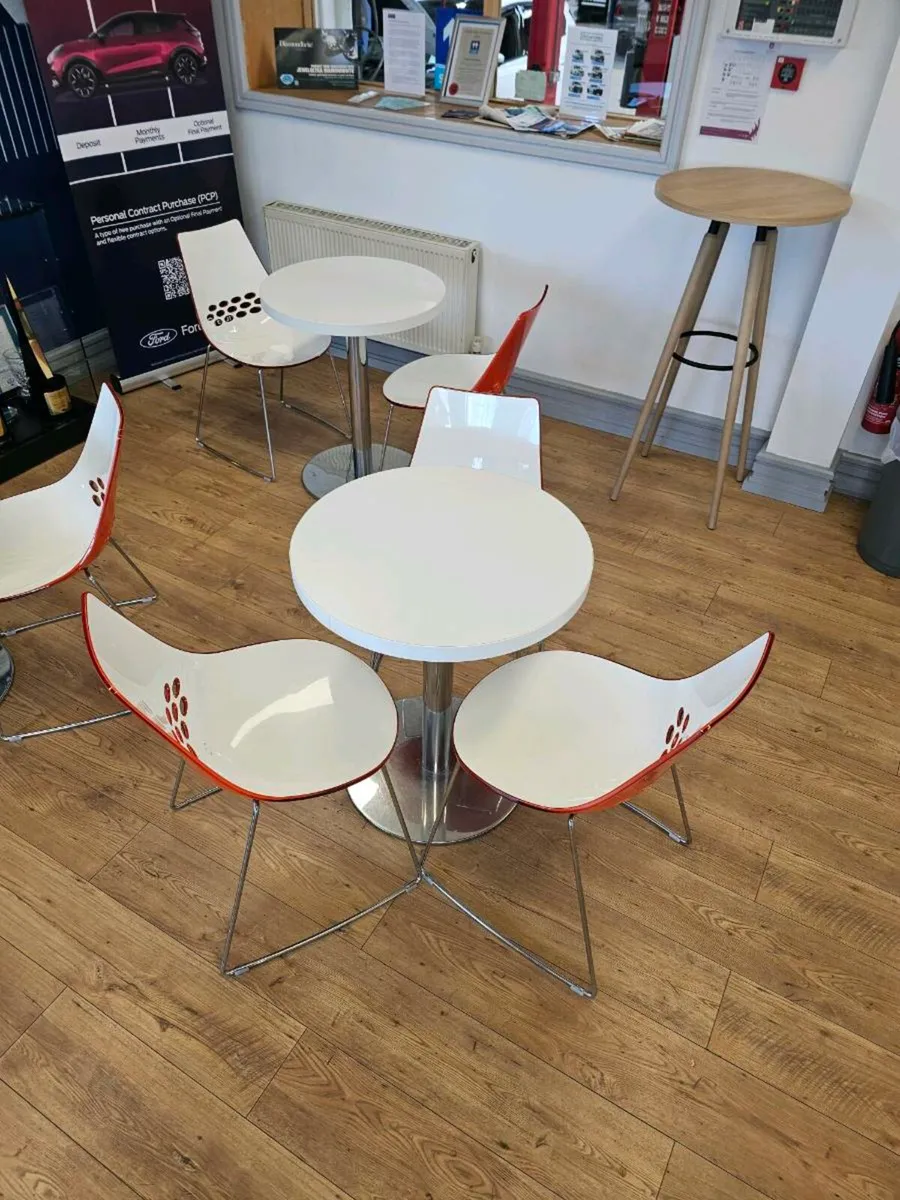 Tables and chairs - Image 4
