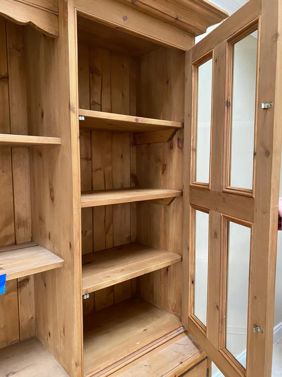 Cabinet - Image 3
