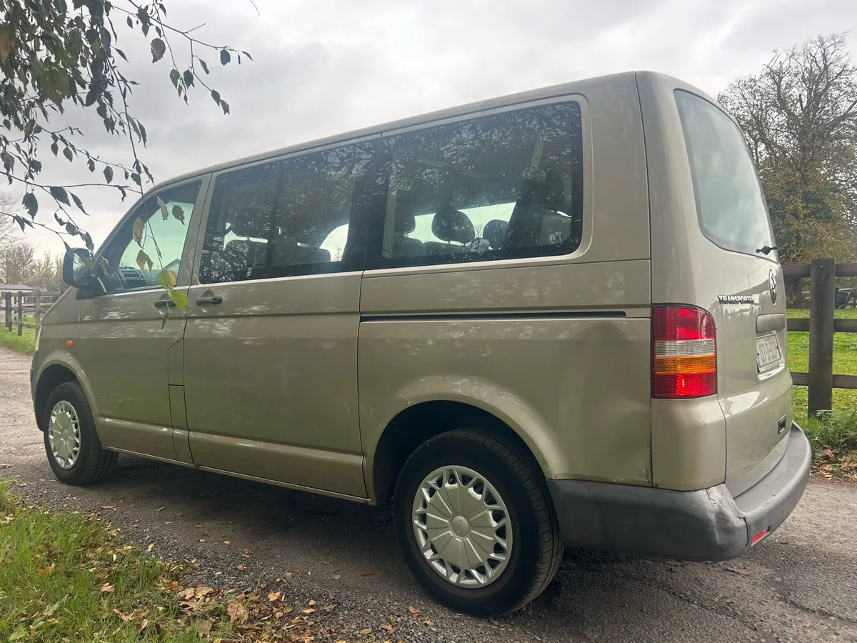 Volkswagen transporter Minibus - Image 3