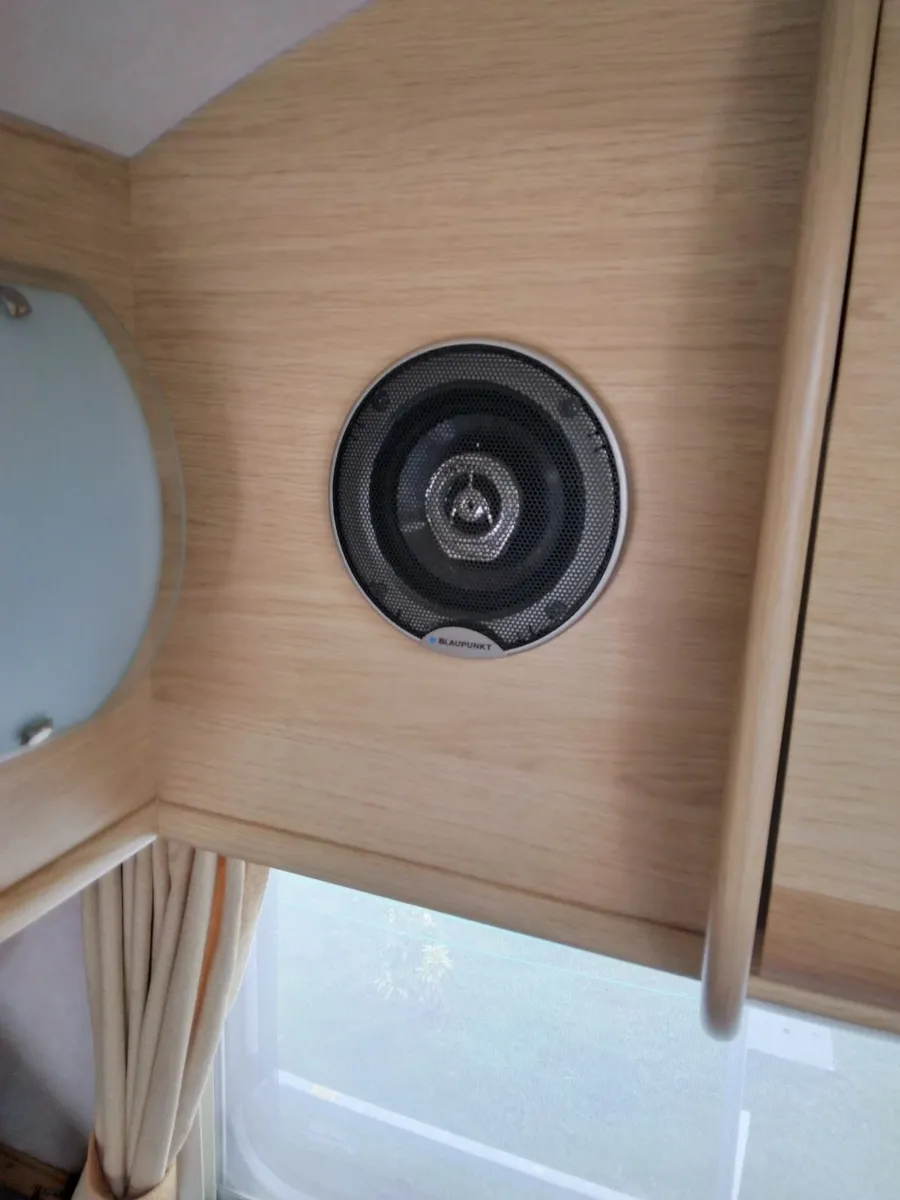 Caravan Coachman 4 berth 2007 - Image 3