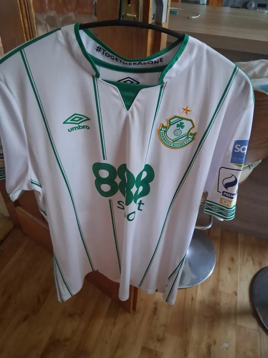 Shamrock Rovers 4 in a row signed Jersey - Image 2