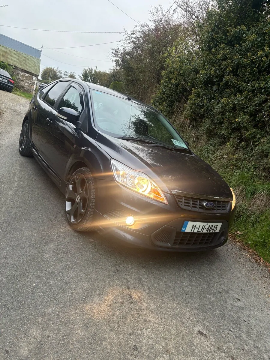 2011 ford focus S - Image 3
