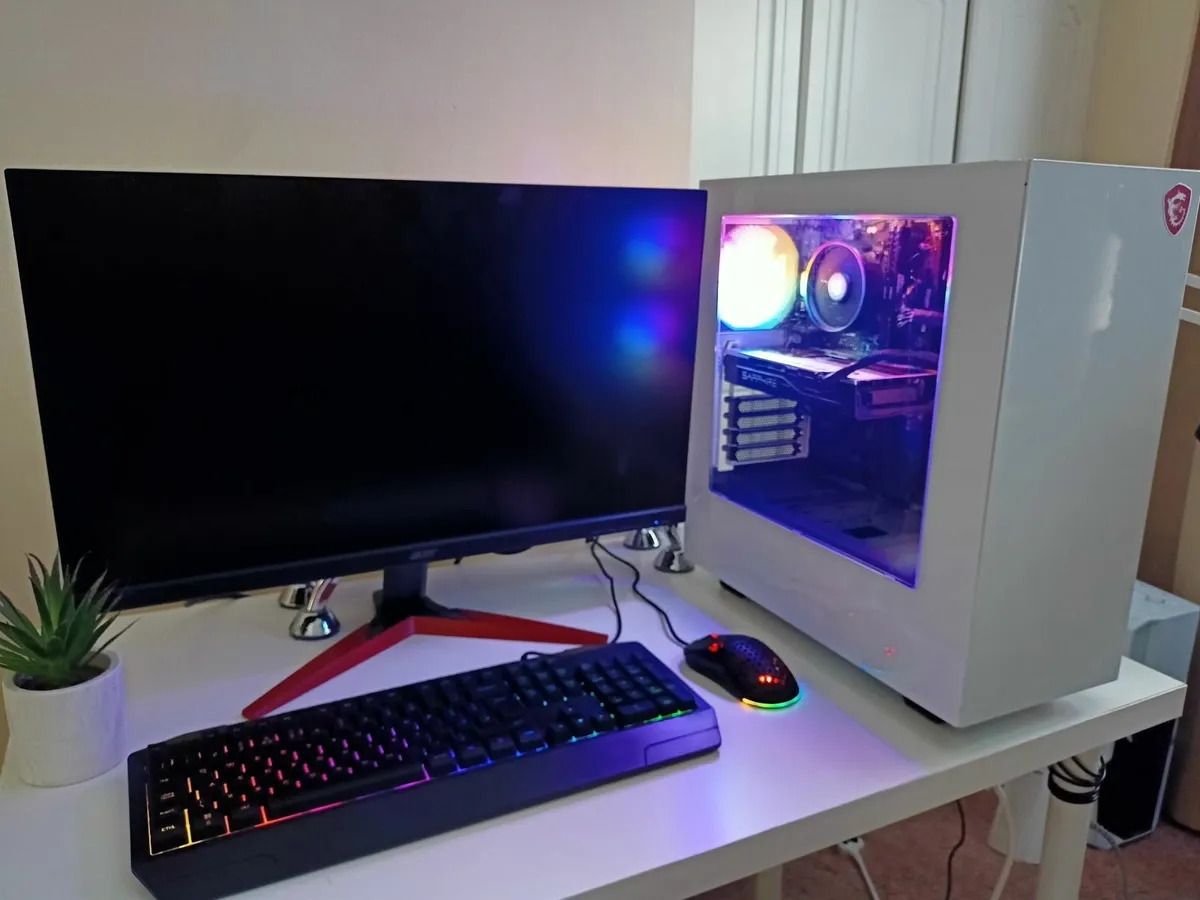 Gaming PC Setup with 27" Monitor Keyboard and mous - Image 3