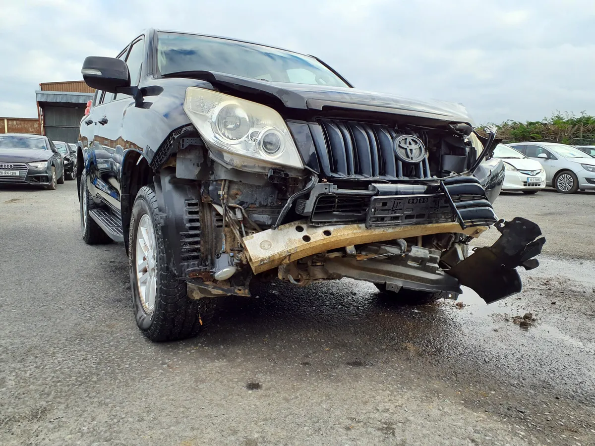 2010 TOYOTA LAND CRUISER - Image 3