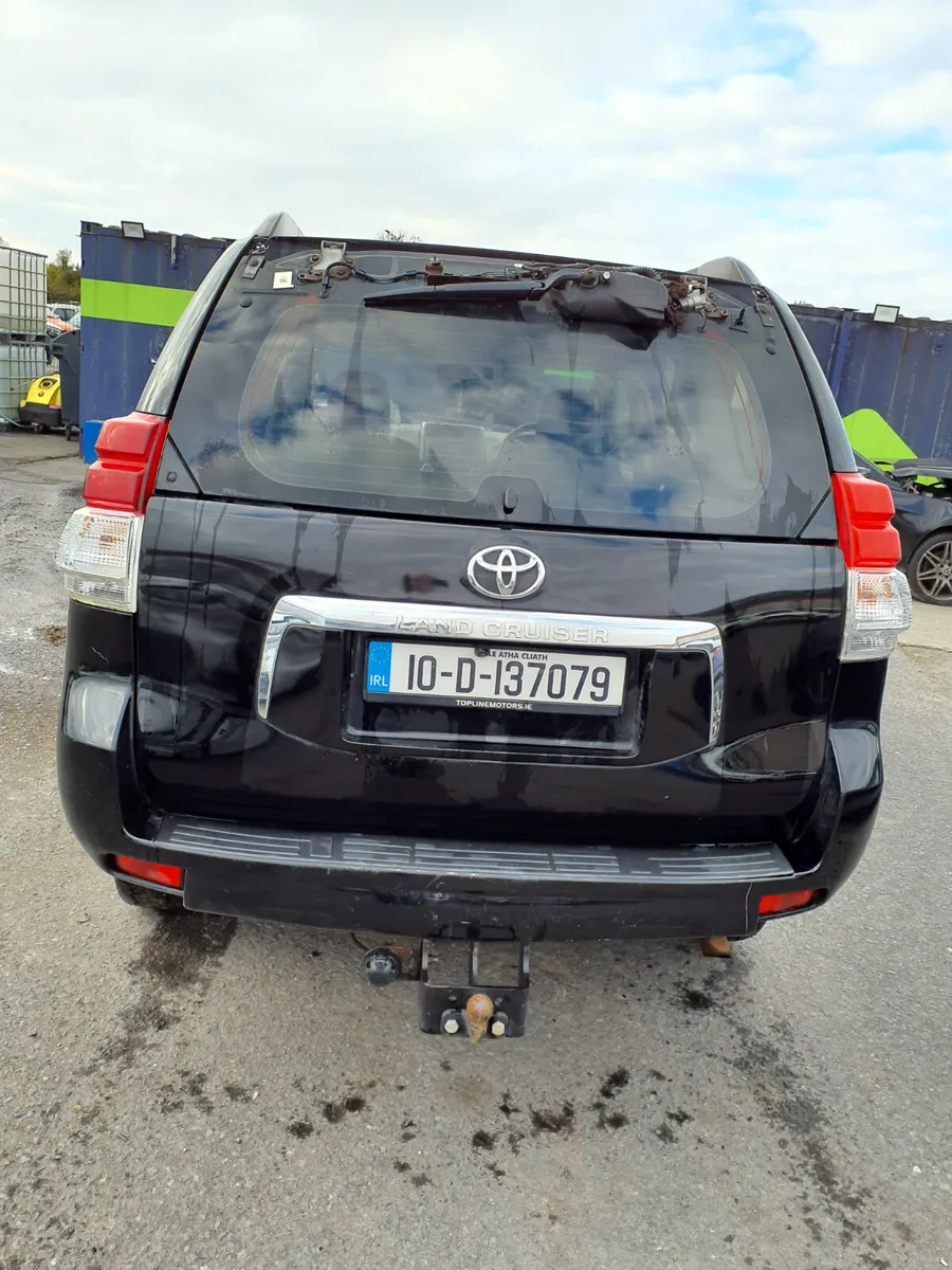 2010 TOYOTA LAND CRUISER - Image 1