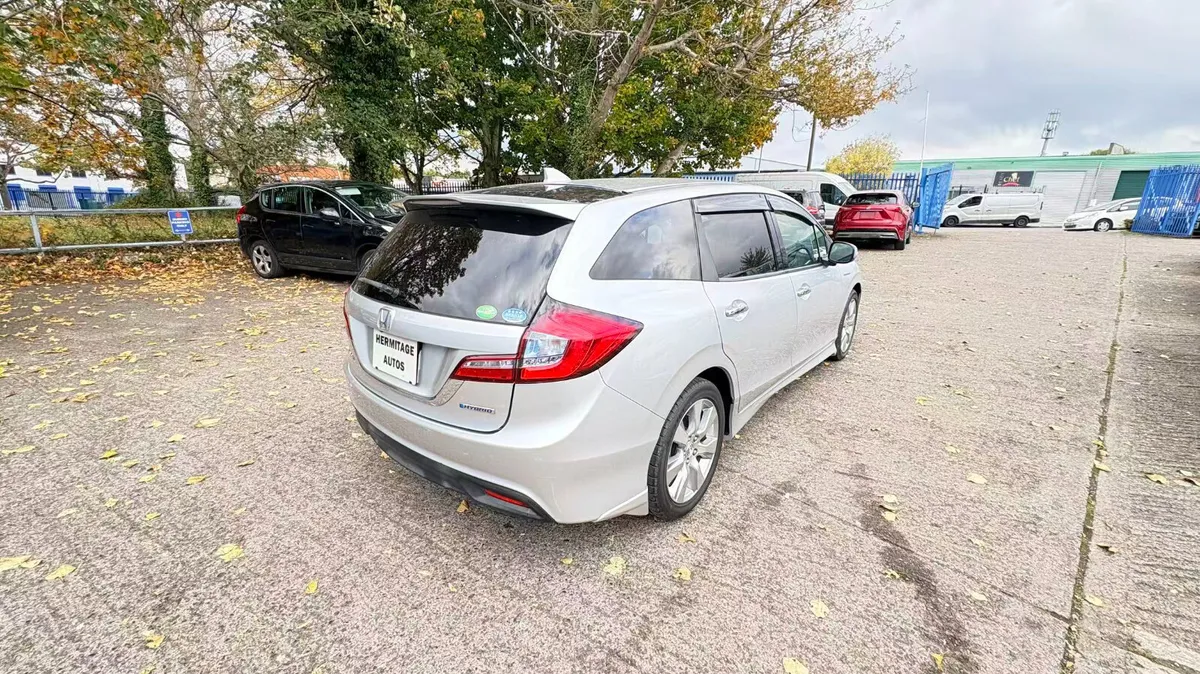Honda Jade1.5 Hybrid Auto 6 SEATER 2015 - Image 4