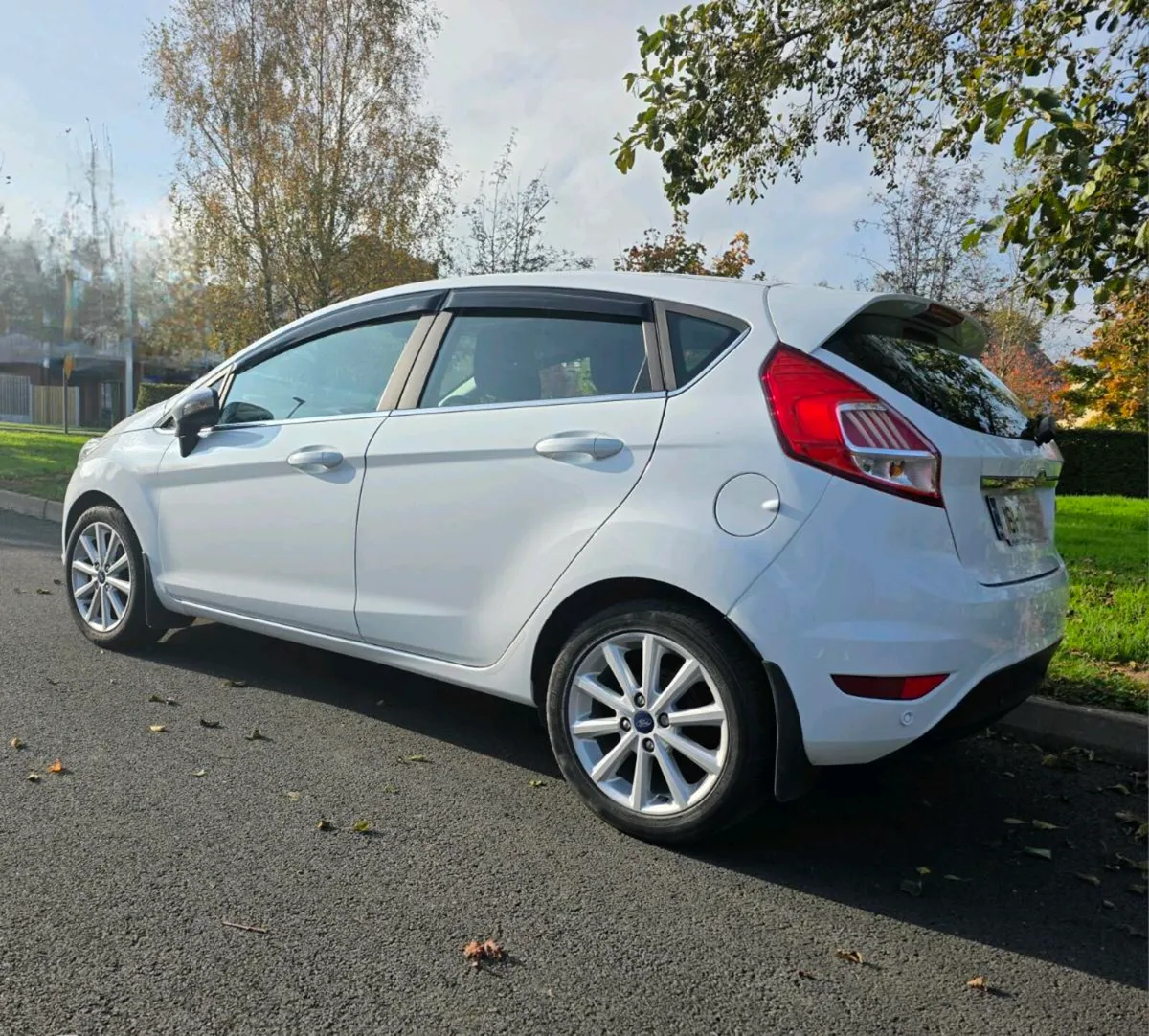 2016 Ford Fiesta Titanium Low Mileage - Image 2