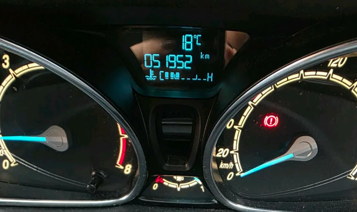 2016 Ford Fiesta Titanium Low Mileage - Image 3