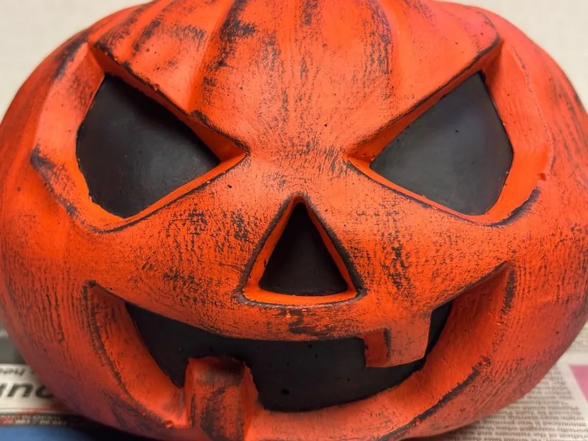 Halloween Garden/Doorstep Concrete Ornament - Image 4