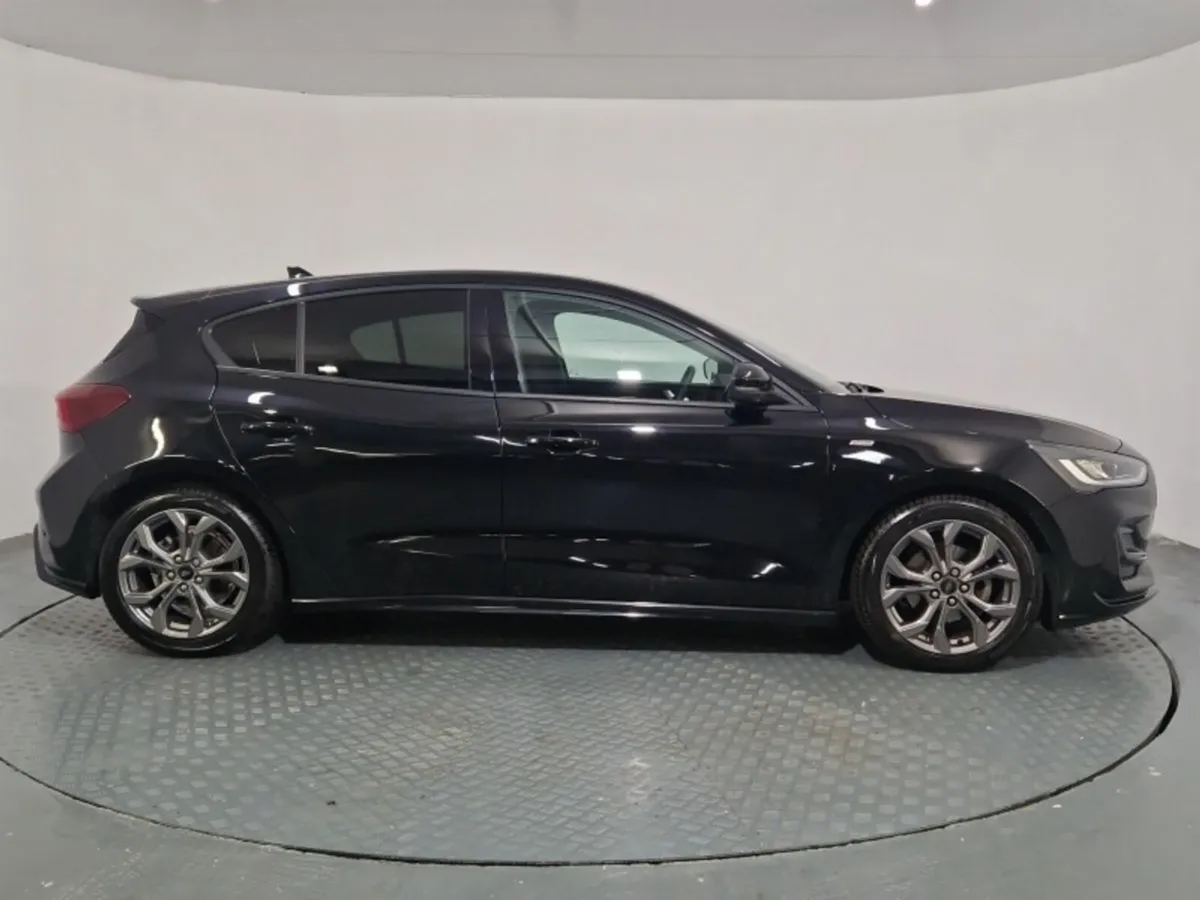 Ford Focus 1.5L EcoBlue 115PS ST-Line Auto - Image 4