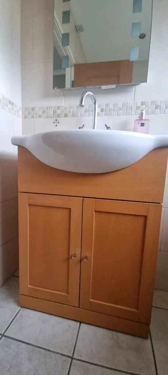 Vanity Unit & Ceramic Sink - Image 4