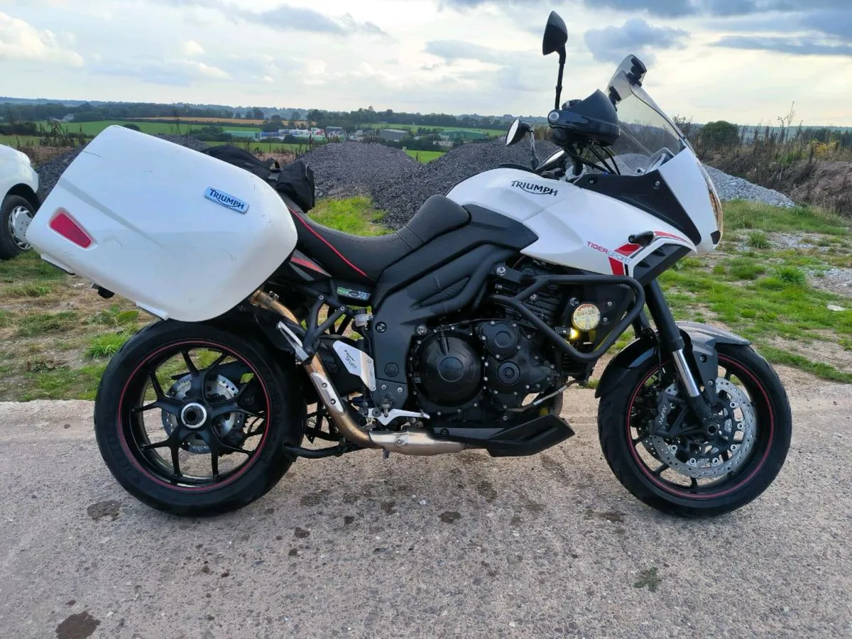 Triumph tiger sport 1050 - Image 1