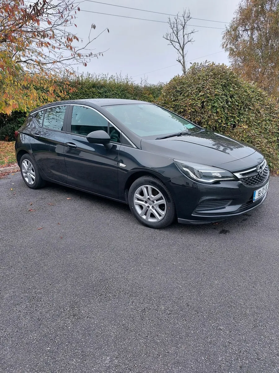 Opel Astra 2016 - Image 1