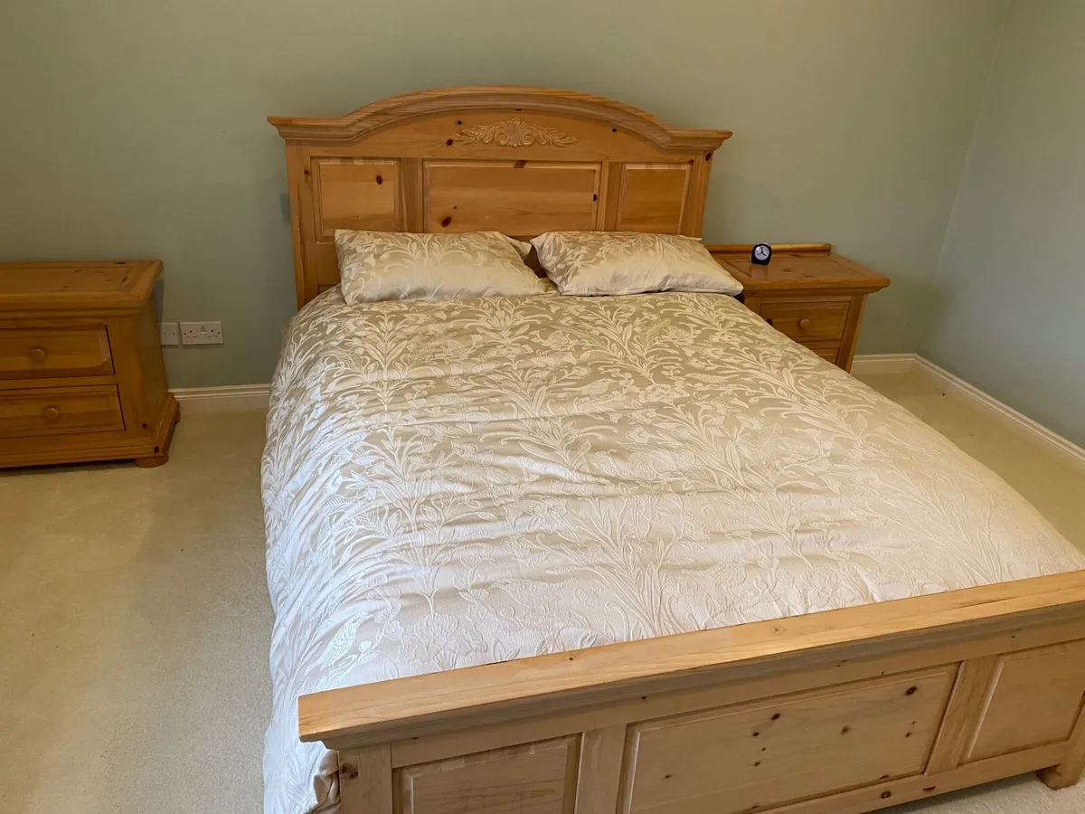 Bed - Image 2