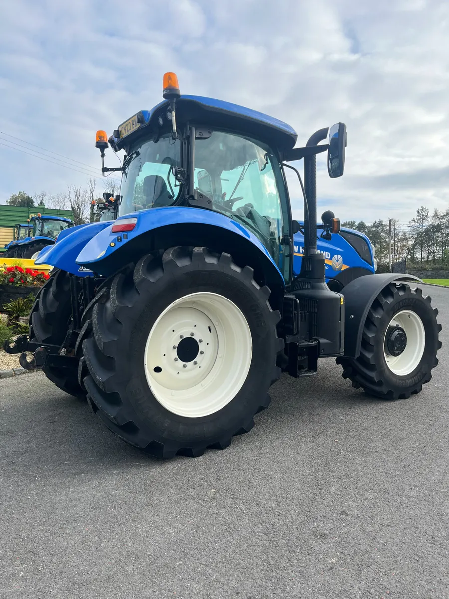 New Holland T7.210 - Image 3