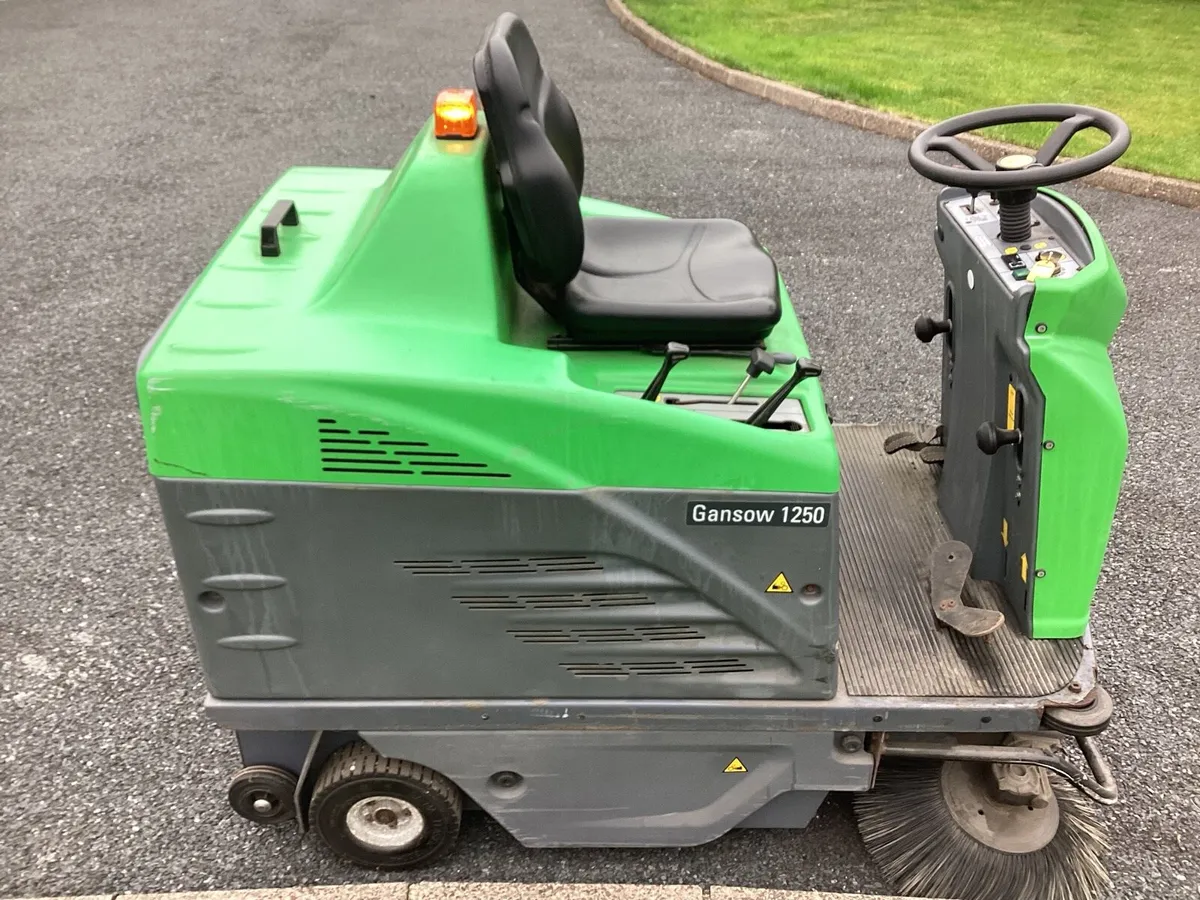 Gansow 1250 sweeper - Image 2