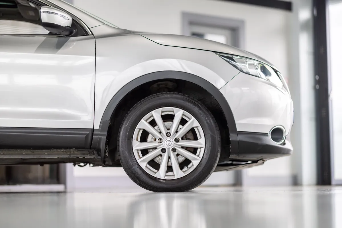 Nissan Qashqai 1.5 SV MY16 NC E6 4DR - Image 4