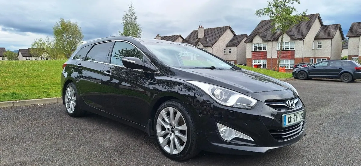 Car - Image 3
