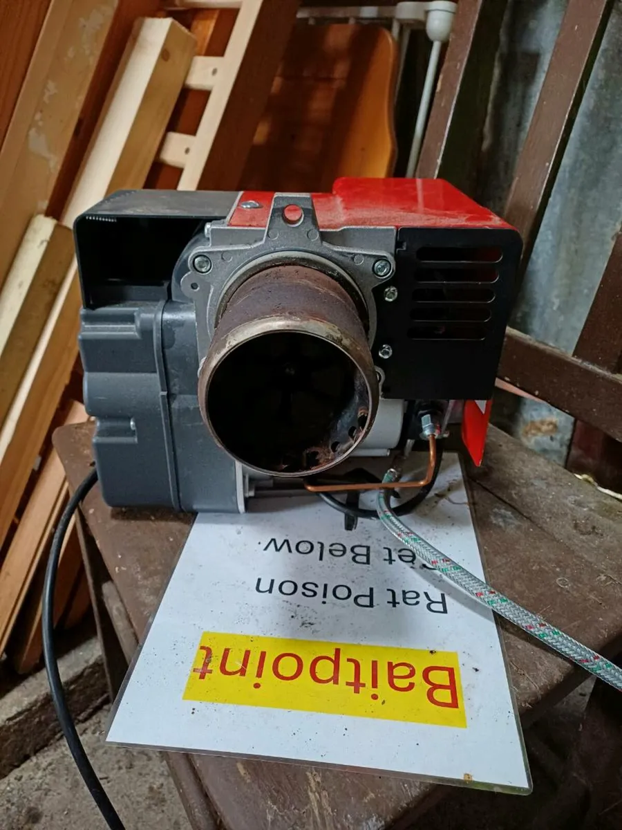 GRANT Oil Boiler, Thermostat & Burner - Image 4