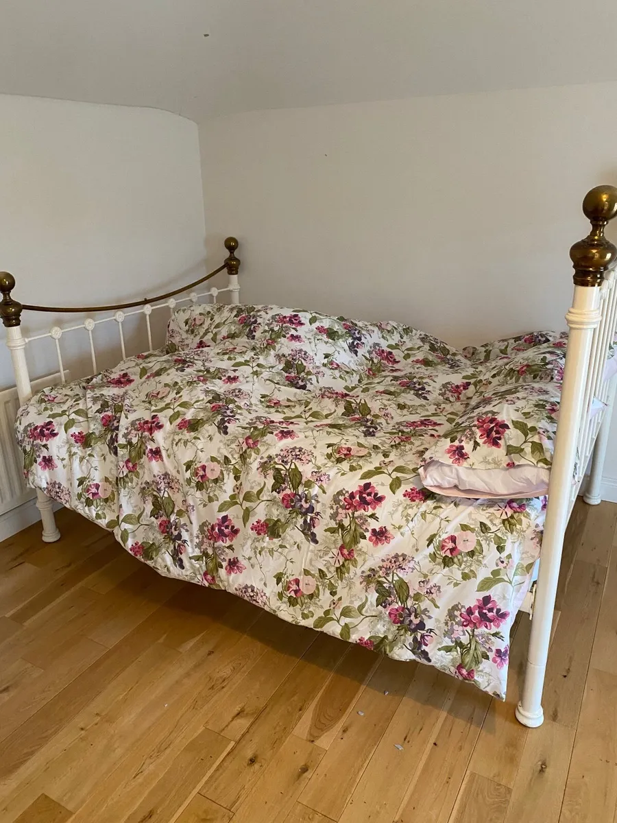 Bed - Image 3