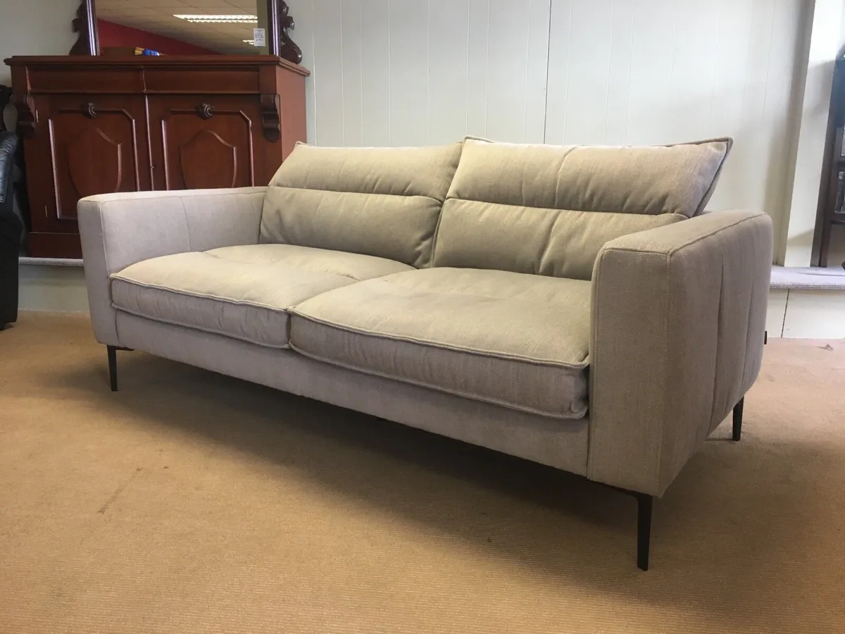 Sofa - Alexander & James - Image 3