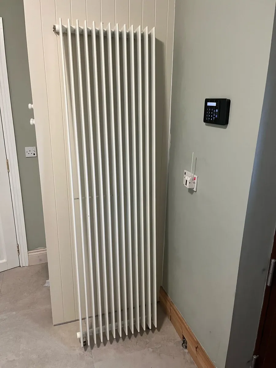 Vertical central heating radiator with brackets - Image 2