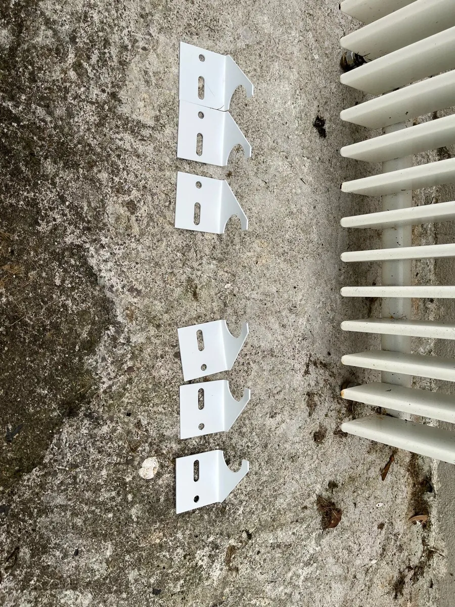 Vertical central heating radiator with brackets - Image 4