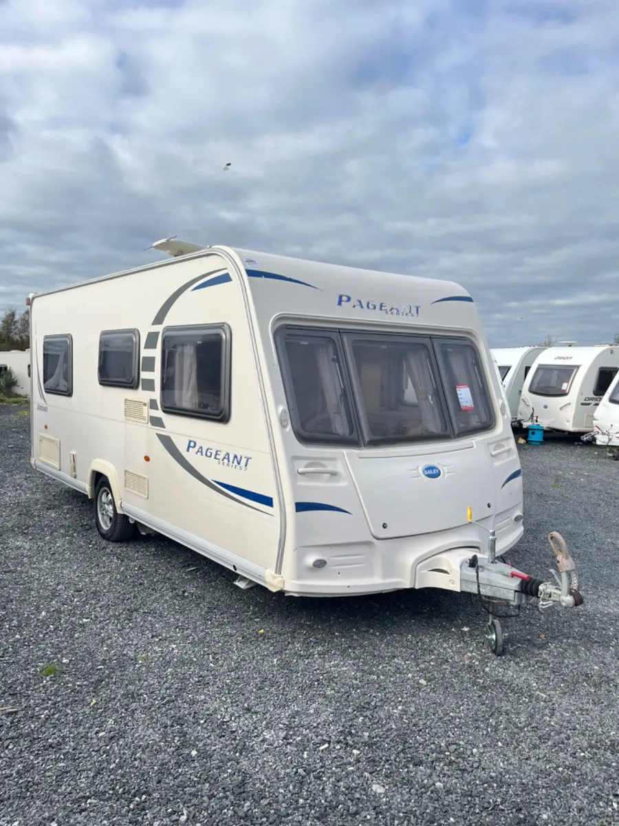 Bailey Pageant 4 Berth Fixed Bed Caravan - Image 2