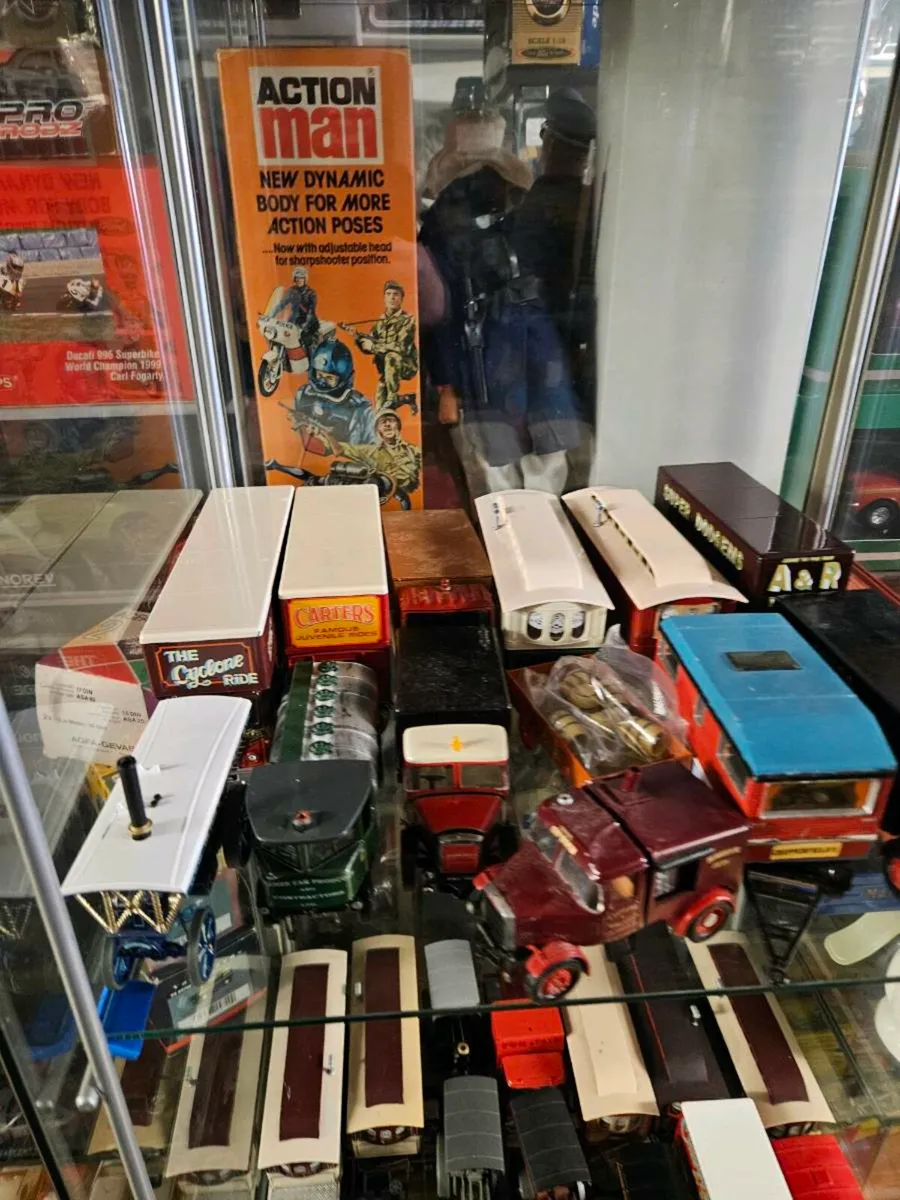 Corgi Chipperfields Circus Showmans Range - Image 2