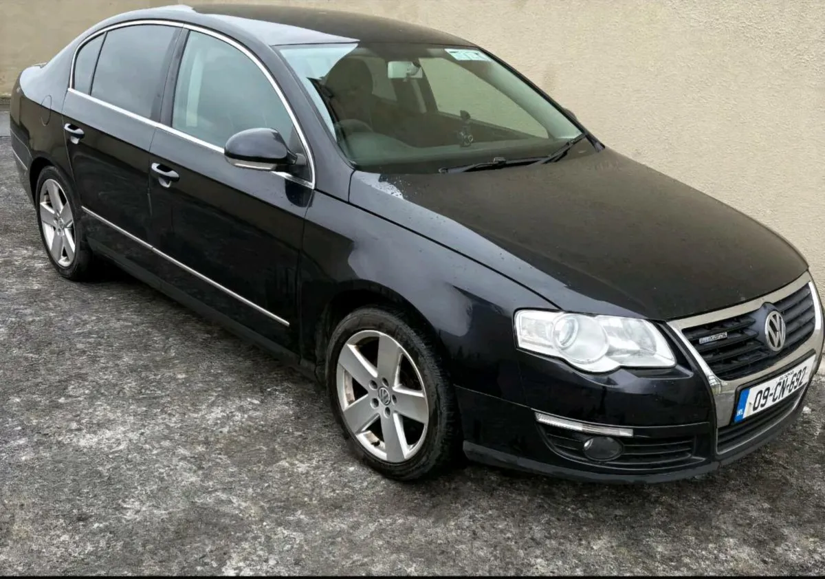 Volkswagen Passat B6 2.0L - Image 1