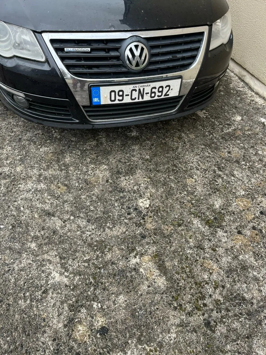 Volkswagen Passat B6 2.0L - Image 3
