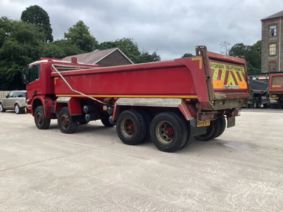 2008 Scania P380 8x4 Tipper - Image 4